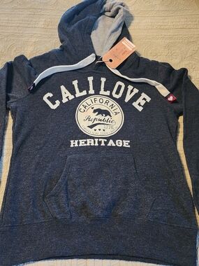 Reflex Navy & White 'Callilove Heritage' Pullover Hoodie